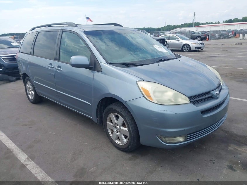 2004 Toyota Sienna VIN 5TDZA22C34S165406 IAAI salvage auction — REAR END, Salvage (North Carolina), sold $1,600 on 2026-07-08 (photo 1)