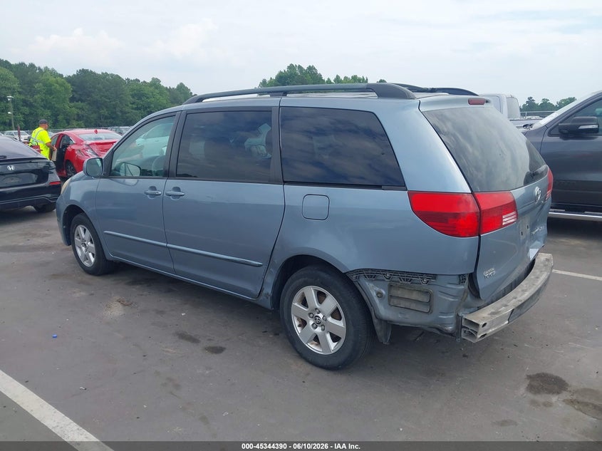 2004 Toyota Sienna VIN 5TDZA22C34S165406 IAAI salvage auction — REAR END, Salvage (North Carolina), sold $1,600 on 2026-07-08 (photo 3)