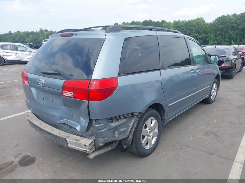 2004 Toyota Sienna VIN 5TDZA22C34S165406 IAAI salvage auction — REAR END, Salvage (North Carolina), sold $1,600 on 2026-07-08 (photo 4)