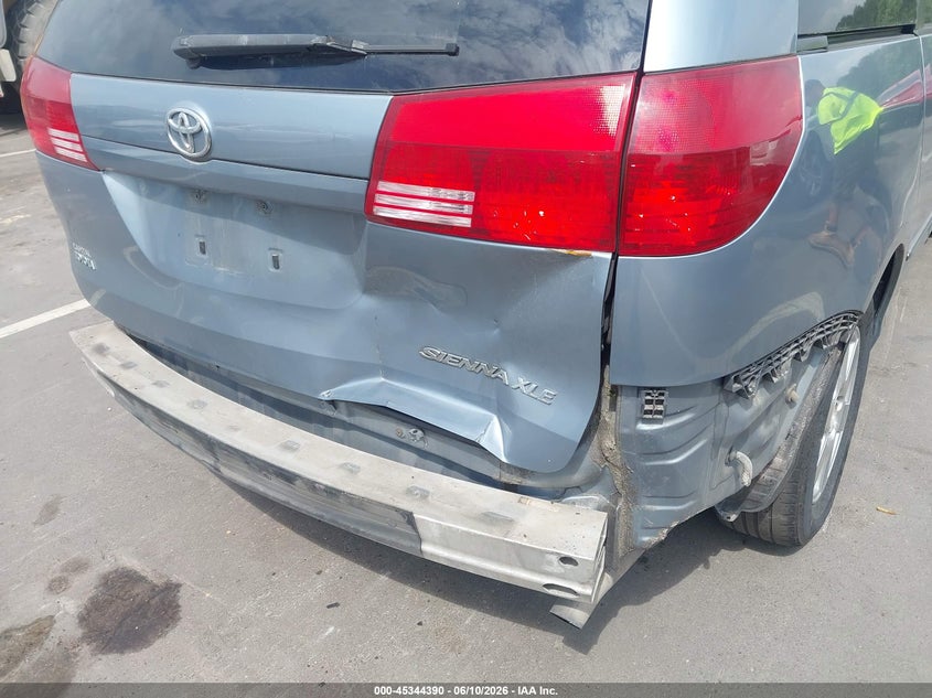 2004 Toyota Sienna VIN 5TDZA22C34S165406 IAAI salvage auction — REAR END, Salvage (North Carolina), sold $1,600 on 2026-07-08 (photo 6)