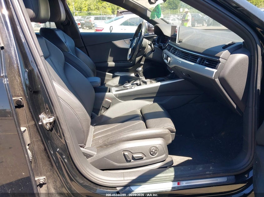 2017 Audi A4 VIN WAUPNAF43HN063816 IAAI salvage auction — NORMAL WEAR, Clear (Connecticut), sold $5,250 on 2026-07-09 (photo 5)