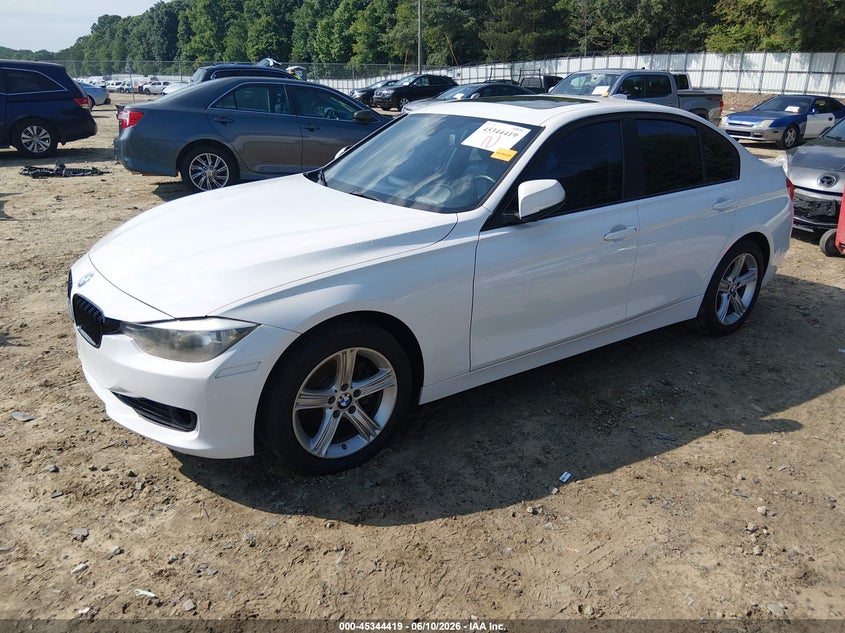 2012 BMW 3er VIN WBA3A5C55CF344114 IAAI salvage auction — UNDERCARRIAGE, Salvage (Georgia), sold $375 on 2026-07-16 (photo 2)
