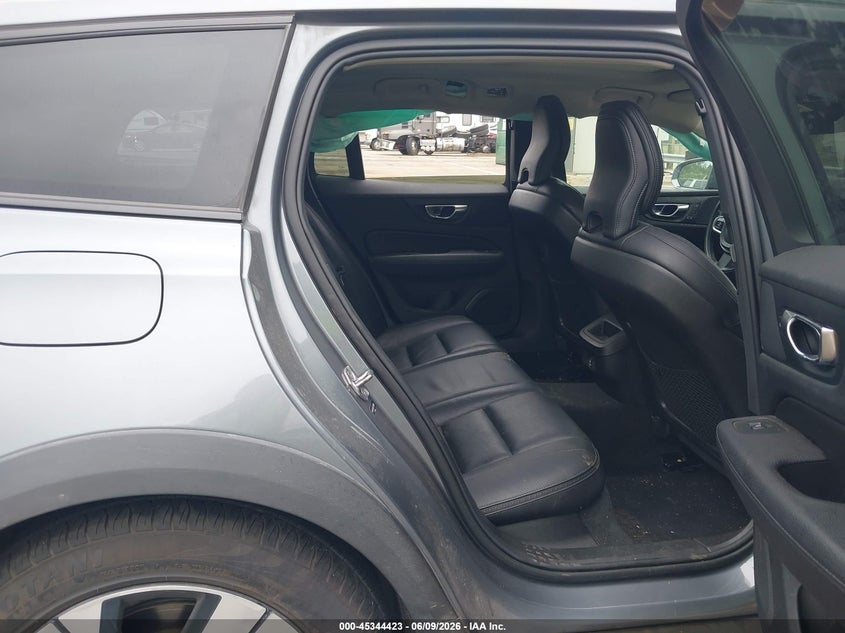 2020 Volvo V60 cross country VIN YV4102WK1L1036980 IAAI salvage auction — REAR END, Salvage (North Carolina), sold $1,500 on 2026-07-30 (photo 8)