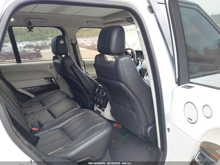 2016 Land rover RANGE ROVER VIN SALGS2VF0GA257254 IAAI salvage auction — FRONT END, Salvage Title, sold $5,500 on 2026-08-24 (photo 8)