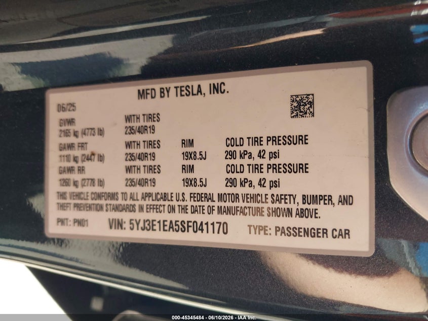 2025 Tesla Model 3 VIN 5YJ3E1EA5SF041170 IAAI salvage auction — LEFT FRONT, Salvage Title, sold $18,150 on 2026-07-16 (photo 9)