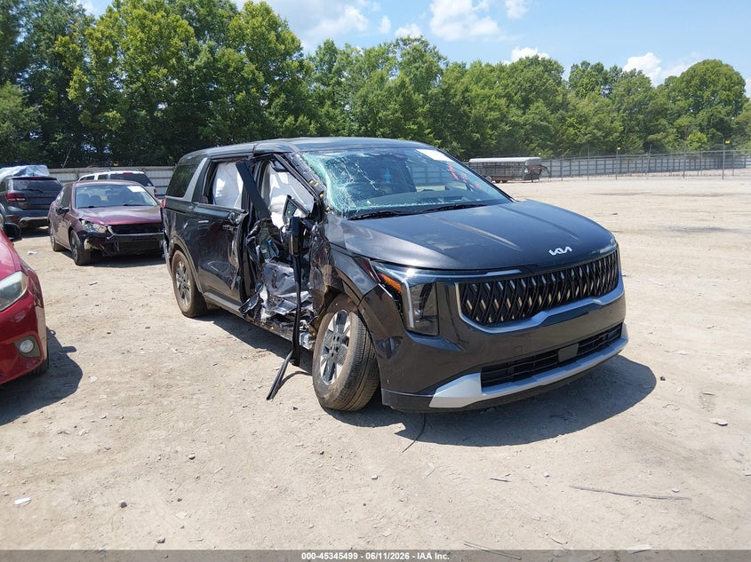 2026 Kia Carnival VIN KNDNB5KA0T6138254 IAAI salvage auction — SIDE, Salvage Title, sold $10,200 on 2026-07-29 (photo 1)