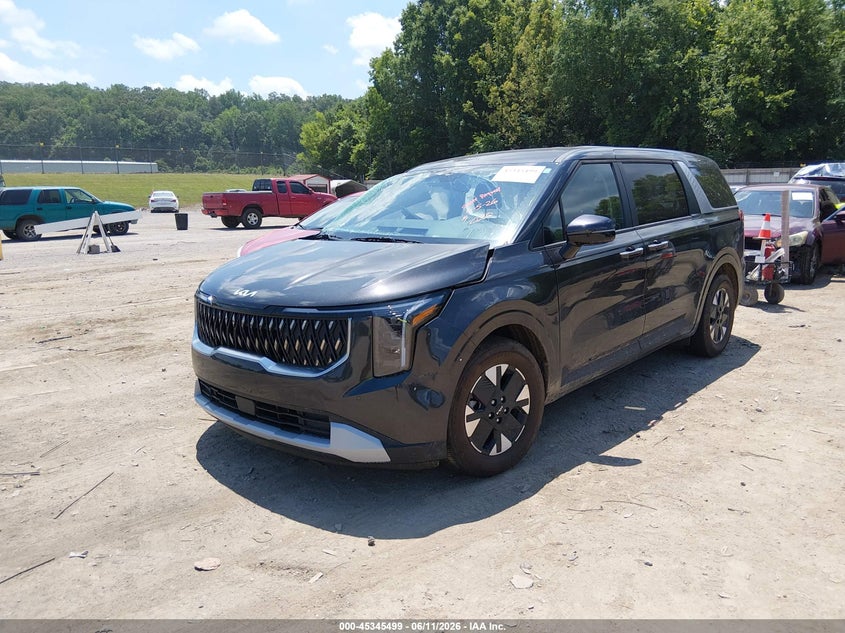 2026 Kia Carnival VIN KNDNB5KA0T6138254 IAAI salvage auction — SIDE, Salvage Title, sold $10,200 on 2026-07-29 (photo 2)