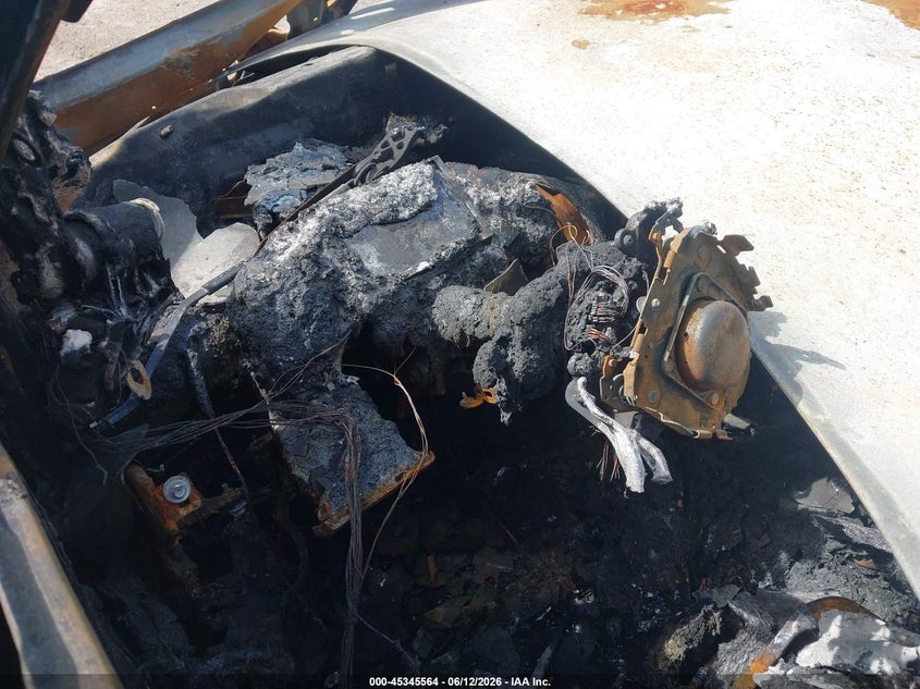 2018 Honda Civic VIN JHMFC1F30JX022323 IAAI salvage auction — TOTAL BURN, Junk (Illinois), sold $150 on 2026-07-22 (photo 7)
