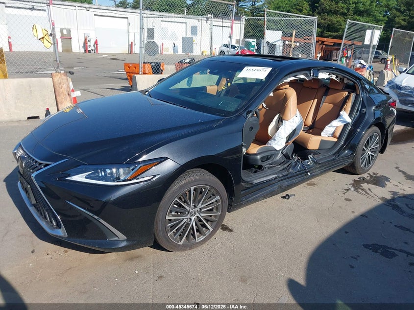 2024 Lexus ES VIN 58ADZ1B14RU180449 IAAI salvage auction — SIDE, Wait Title, sold $10,000 on 2026-08-01 (photo 2)