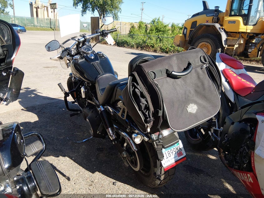 2015 Harley-davidson Fat bob VIN 1HD1GYM10FC317798 IAAI salvage auction — FRONT END, Salvage (Minnesota), sold $3,350 on 2026-07-28 (photo 3)