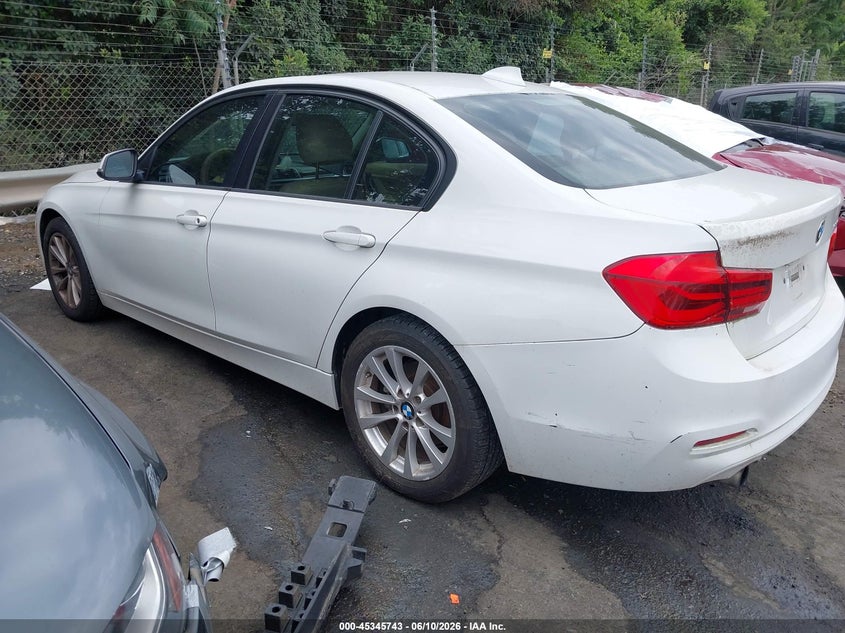 2016 BMW 3er VIN WBA8E1G56GNT37116 IAAI salvage auction — NORMAL WEAR, Clear (North Carolina), sold $1,200 on 2026-07-09 (photo 3)