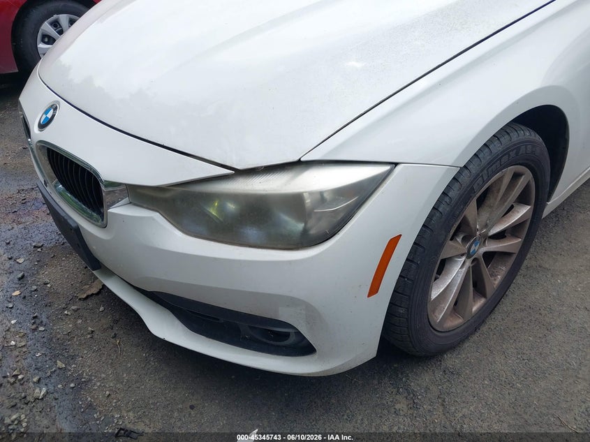 2016 BMW 3er VIN WBA8E1G56GNT37116 IAAI salvage auction — NORMAL WEAR, Clear (North Carolina), sold $1,200 on 2026-07-09 (photo 6)