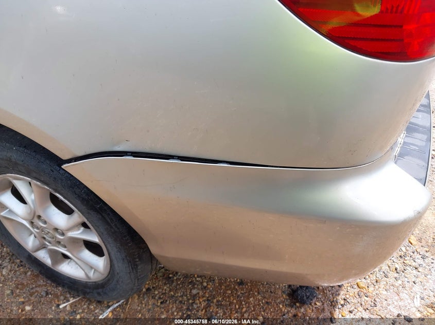 2005 Toyota Sienna VIN 5TDBA23C05S053115 IAAI salvage auction — NORMAL WEAR, Repossession Paperwork (South Carolina), sold $600 on 2026-07-28 (photo 6)
