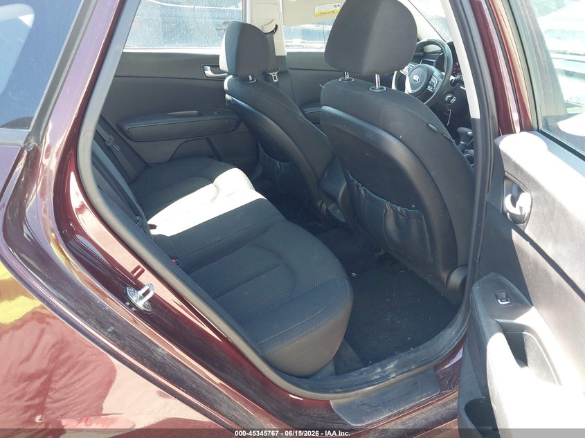 2018 Kia Optima VIN 5XXGT4L3XJG232561 IAAI salvage auction — HAIL, Salvage (Iowa), sold $450 on 2026-07-27 (photo 8)