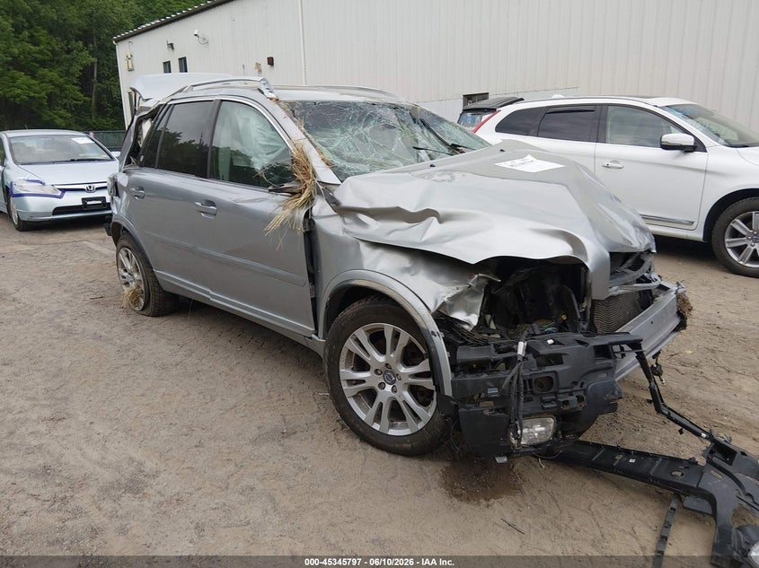 2013 Volvo Xc90 VIN YV4952CZ9D1642096 IAAI salvage auction — FRONT & REAR, Salvage (Vermont), sold $125 on 2026-07-23 (photo 1)