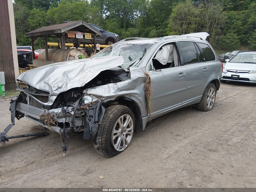 2013 Volvo Xc90 VIN YV4952CZ9D1642096 IAAI salvage auction — FRONT & REAR, Salvage (Vermont), sold $125 on 2026-07-23 (photo 2)