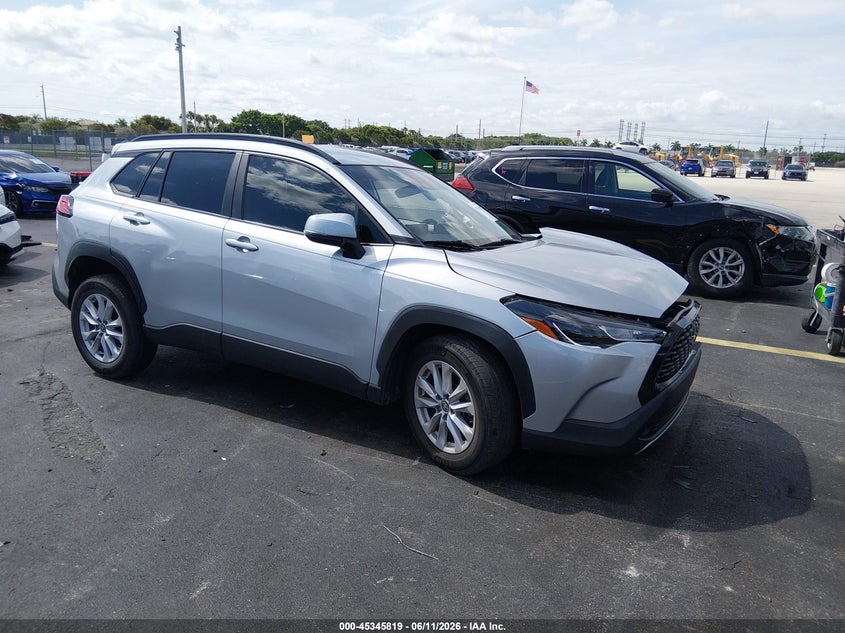 2022 Toyota Corolla cross VIN 7MUCAAAG4NV007457 IAAI salvage auction — LEFT SIDE, Salvage Title, sold $5,550 on 2026-07-23 (photo 1)