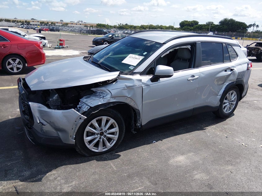 2022 Toyota Corolla cross VIN 7MUCAAAG4NV007457 IAAI salvage auction — LEFT SIDE, Salvage Title, sold $5,550 on 2026-07-23 (photo 2)
