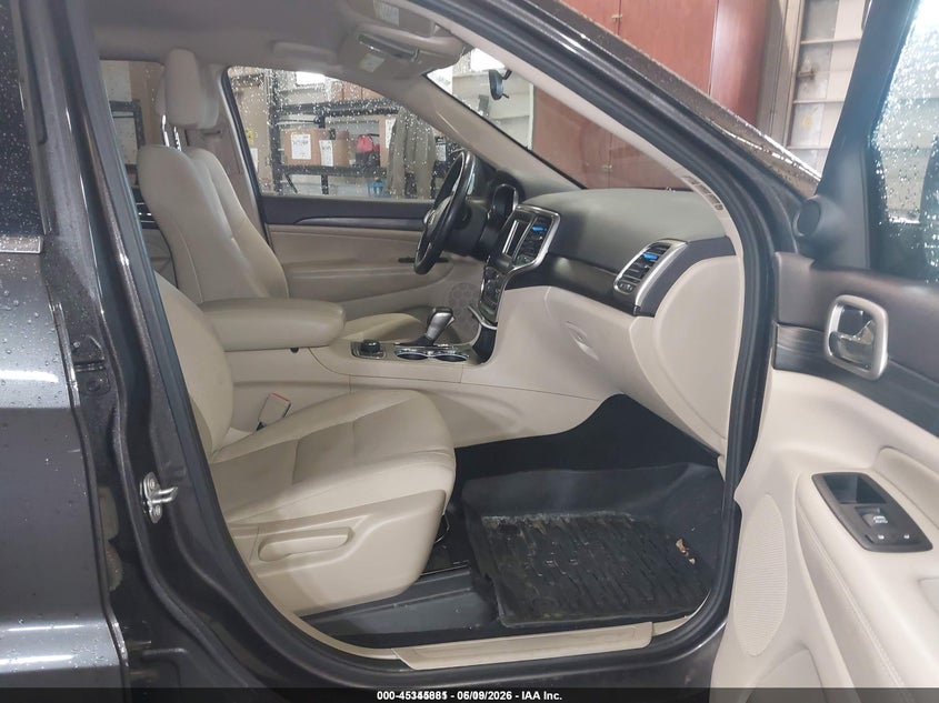 2019 Jeep Grand cherokee VIN 1C4RJFAG7KC772287 IAAI salvage auction — HAIL, Sf97 (Wisconsin), sold $11,400 on 2026-07-20 (photo 5)