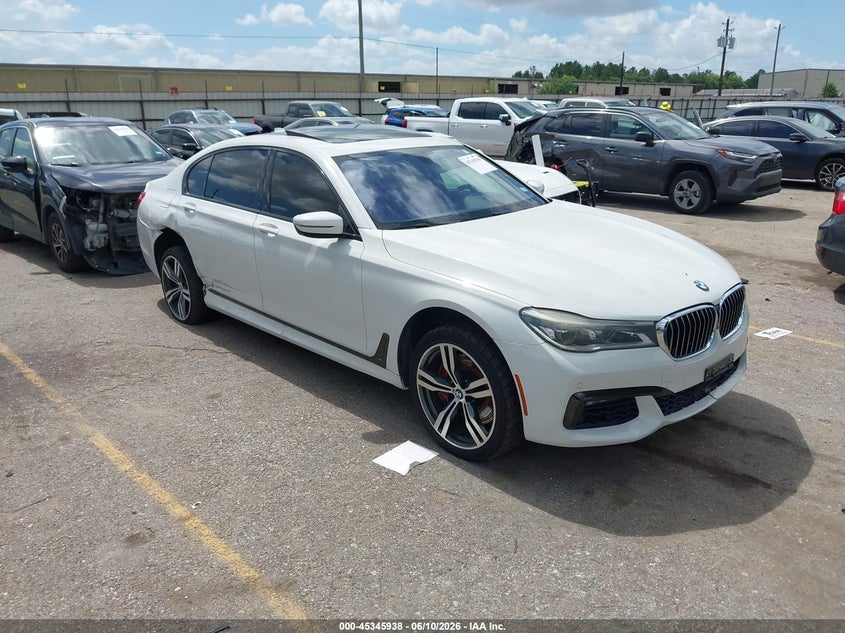 2017 BMW 7er VIN WBA7F0C55HGM21393 IAAI salvage auction — RIGHT SIDE, Original (Texas), sold $6,200 on 2026-08-20 (photo 1)