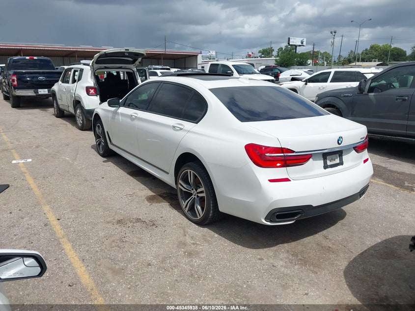 2017 BMW 7er VIN WBA7F0C55HGM21393 IAAI salvage auction — RIGHT SIDE, Original (Texas), sold $6,200 on 2026-08-20 (photo 3)