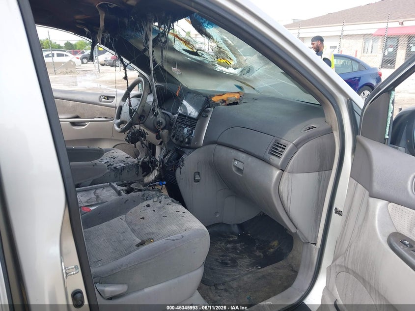 2008 Toyota Sienna VIN 5TDZK23C88S188178 IAAI salvage auction — Burn Interior, Junk Bill Of Sale Mv2459 (Wisconsin), sold $375 on 2026-07-14 (photo 5)