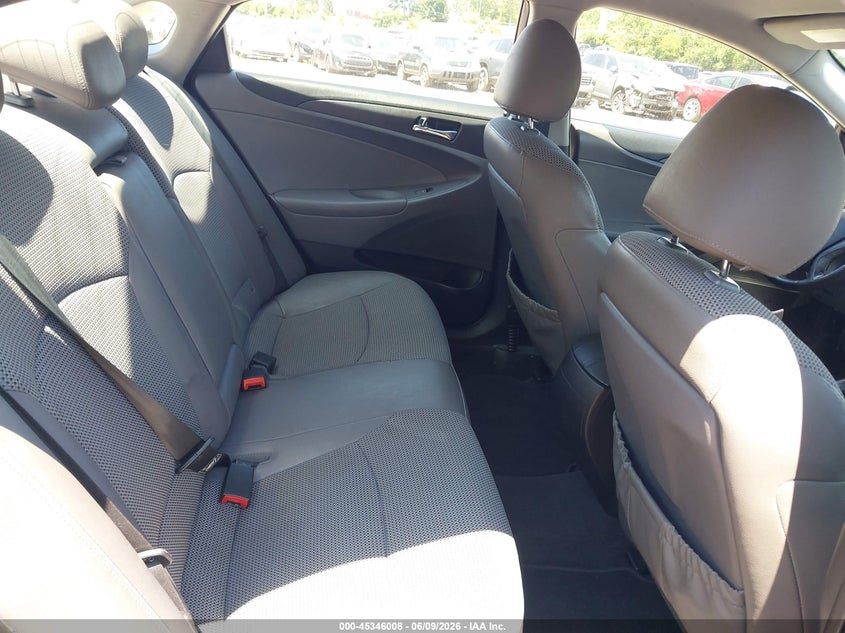 2012 Hyundai Sonata VIN 5NPEC4AC1CH329178 IAAI salvage auction — NORMAL WEAR, Clear (Pennsylvania), sold $550 on 2026-07-10 (photo 8)