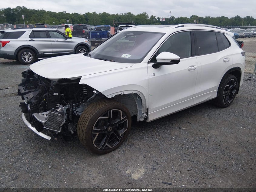 2026 Volkswagen Tiguan VIN 3VVUW7RM1TM039911 IAAI salvage auction — UNKNOWN, Salvage - 75% Or Less (Maryland), sold $18,300 on 2026-08-11 (photo 2)