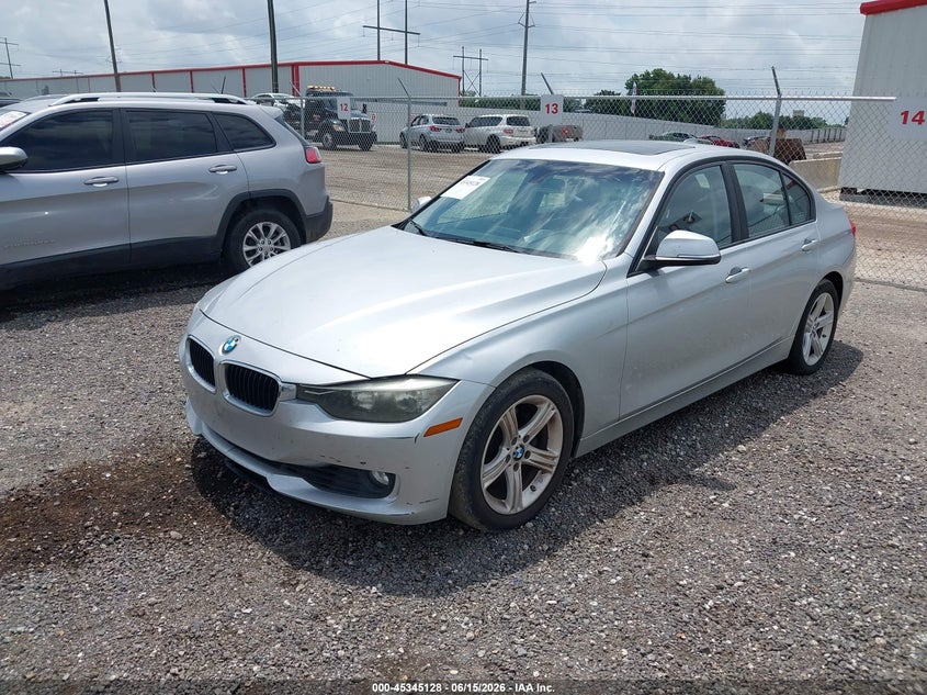 2015 BMW 3er VIN WBA3A5C59FP605047 IAAI salvage auction — REAR END, Salvage (Louisiana), sold $625 on 2026-08-05 (photo 2)