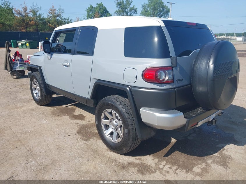 2014 Toyota Fj cruiser VIN JTEBU4BF8EK207622 IAAI salvage auction — FRONT END, Clear (Indiana), sold $18,200 on 2026-07-28 (photo 3)