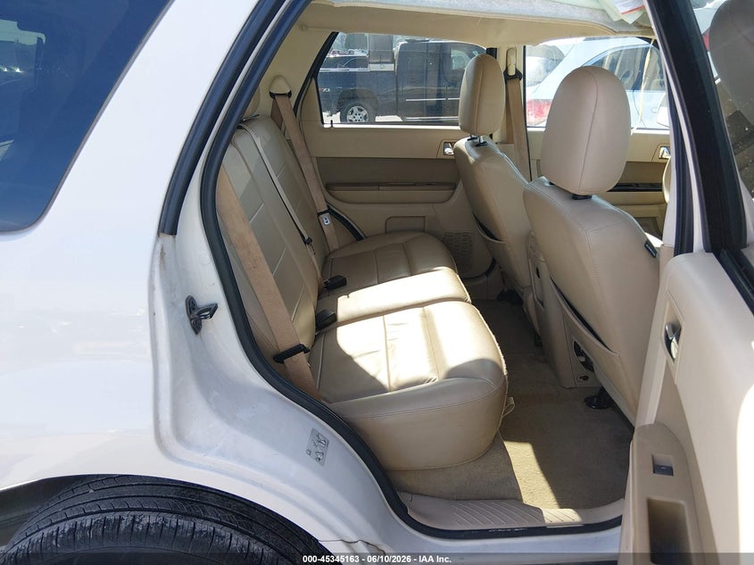 2011 Ford Escape VIN 1FMCU0EG8BKB84016 IAAI salvage auction — LEFT SIDE, Salvage (Illinois), sold $275 on 2026-07-18 (photo 8)