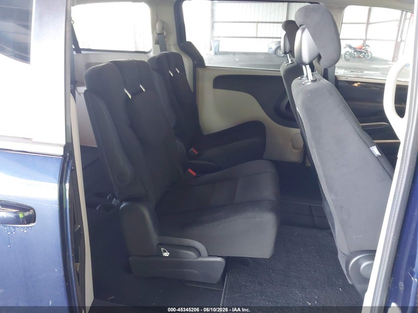 2016 Dodge Grand caravan VIN 2C4RDGBG9GR122743 IAAI salvage auction — NORMAL WEAR, Sf97 (Georgia), sold $10,525 on 2026-08-13 (photo 8)