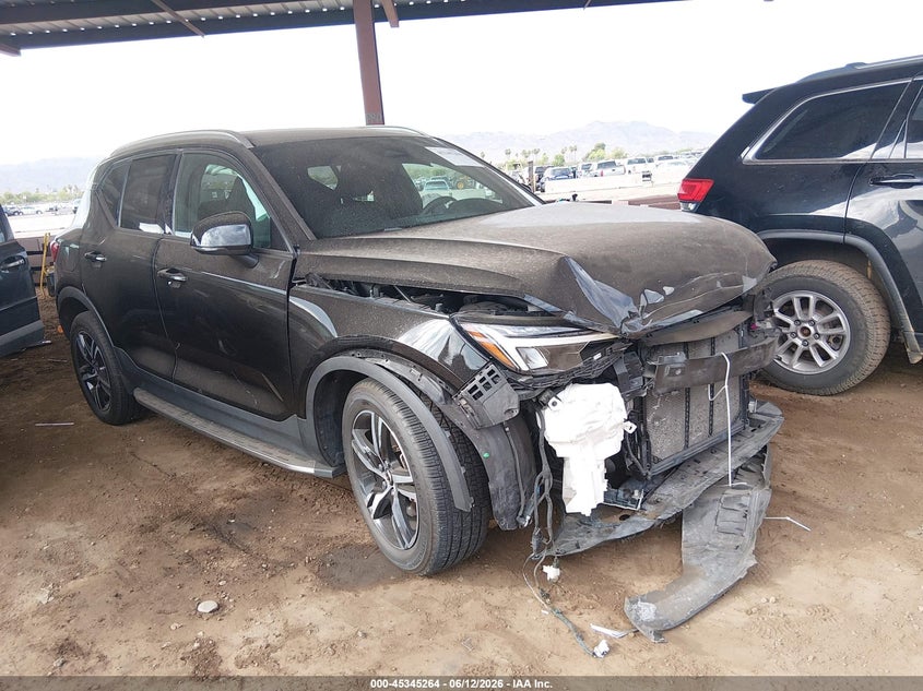 2023 Volvo Xc40 VIN YV4L12UK9P2964478 IAAI salvage auction — FRONT END, Clear (Texas), sold $25 on 2026-07-28 (photo 1)