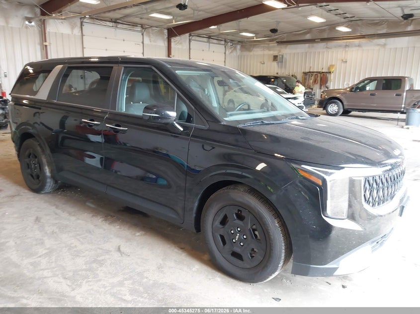 2025 Kia Carnival VIN KNDNB5K30S6520123 IAAI salvage auction — REAR END, Clear (Michigan), sold $10,200 on 2026-07-23 (photo 1)