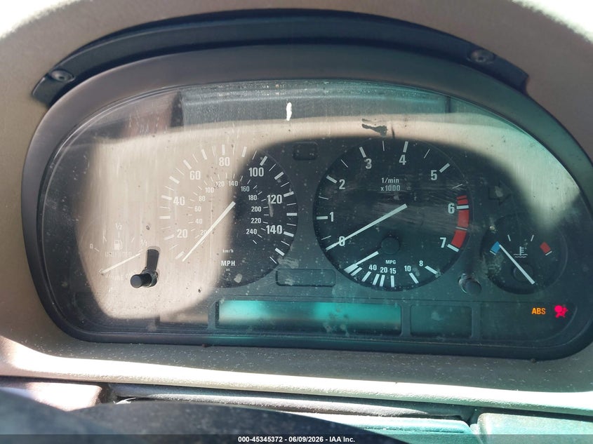 2000 BMW 7 series VIN WBAGH8341YDP13348 IAAI salvage auction — NORMAL WEAR, Clear (New York), sold $575 on 2026-07-28 (photo 7)