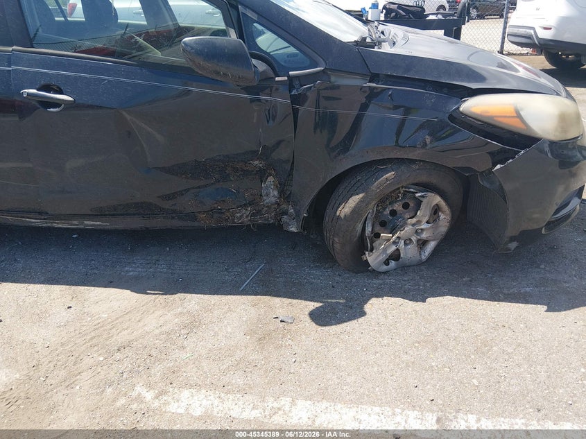 2014 Kia Forte VIN KNAFK4A69E5145463 IAAI salvage auction — RIGHT SIDE, Salvage (Louisiana), sold $475 on 2026-07-20 (photo 6)