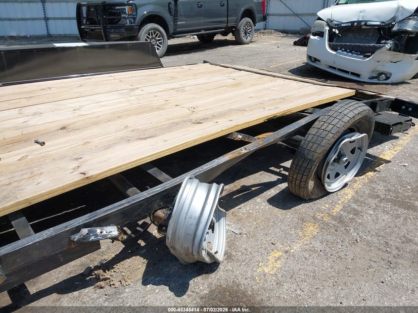 2026 American trailer manufact Other VIN 7FNUT1624T1051136 IAAI salvage auction — SIDE, Scrap (Michigan), sold $75 on 2026-07-27 (photo 6)