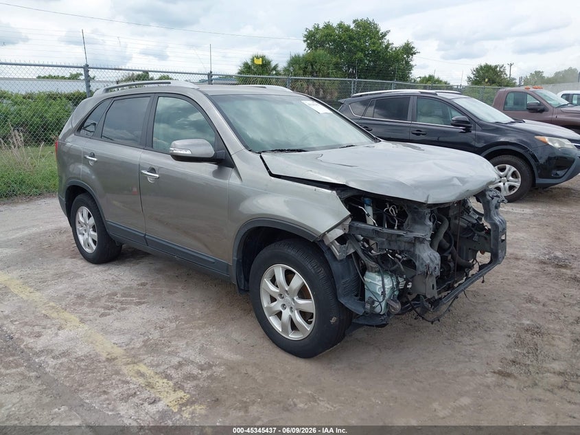 2011 Kia Sorento VIN 5XYKT4A18BG085987 IAAI salvage auction — NORMAL WEAR, Clear (Florida), sold $425 on 2026-07-22 (photo 1)