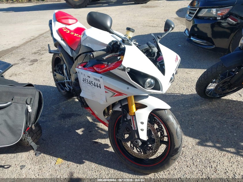2009 Yamaha Yzfr1 VIN JYARN23E39A002792 IAAI salvage auction — SIDE, Salvage (Minnesota), sold $625 on 2026-07-28 (photo 1)