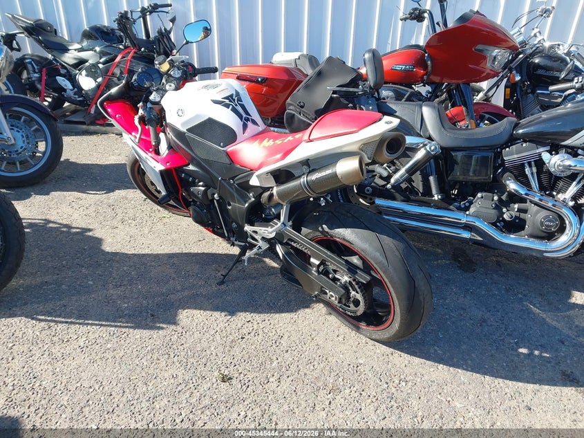 2009 Yamaha Yzfr1 VIN JYARN23E39A002792 IAAI salvage auction — SIDE, Salvage (Minnesota), sold $625 on 2026-07-28 (photo 3)