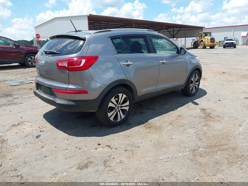 2011 Kia Sportage VIN KNDPCCA22B7085733 IAAI salvage auction — SIDE, Salvage (Mississippi), sold $1,500 on 2026-07-09 (photo 4)