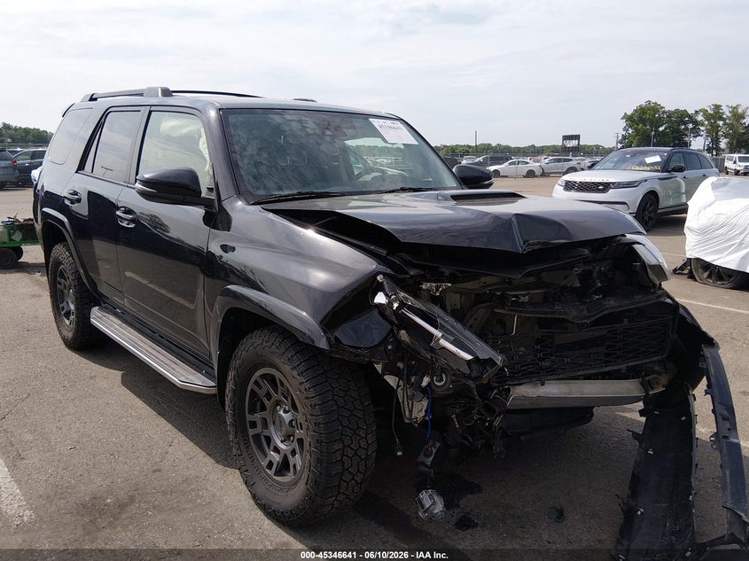 2020 Toyota 4runner VIN JTEBU5JR8L5755956 IAAI salvage auction — FRONT END, Salvage (Connecticut), sold $10,700 on 2026-07-27 (photo 1)