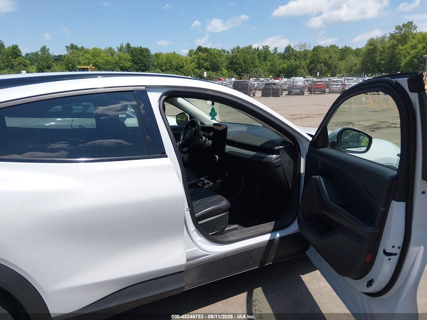 2022 Ford Mustang mach-e VIN 3FMTK1SS1NMA17854 IAAI salvage auction — UNKNOWN, Salvage Title, sold $8,425 on 2026-07-16 (photo 5)