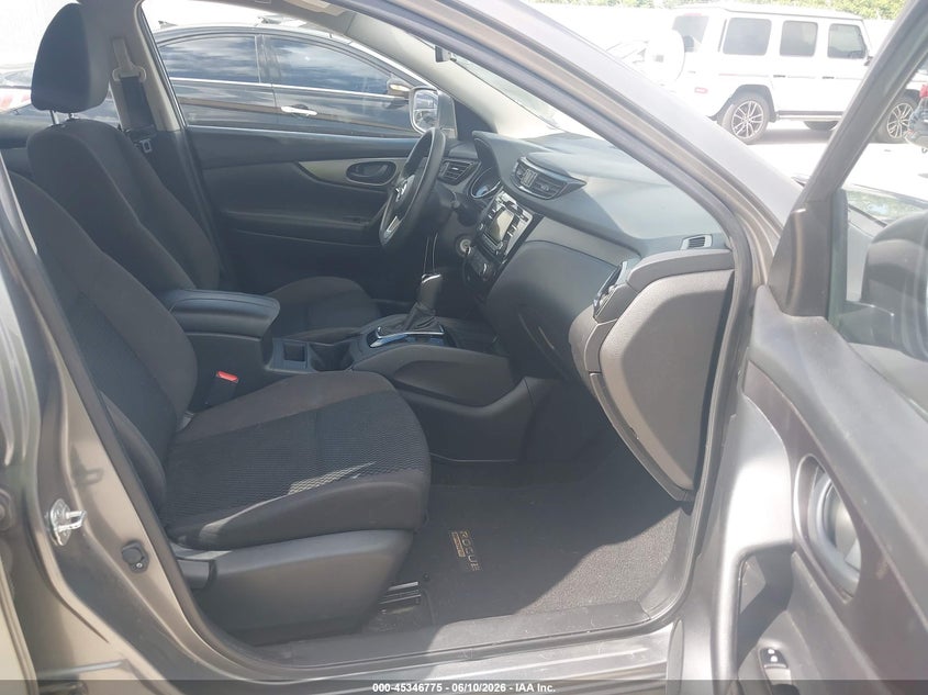 2017 Nissan Rogue VIN JN1BJ1CP4HW020820 IAAI salvage auction — NORMAL WEAR, Original (Texas), sold $1,900 on 2026-07-24 (photo 5)