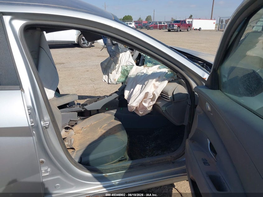 2023 Hyundai Elantra VIN 5NPLM4AGXPH107641 IAAI salvage auction — LEFT SIDE, Non-Repairable (Texas), sold $25 on 2026-07-28 (photo 5)
