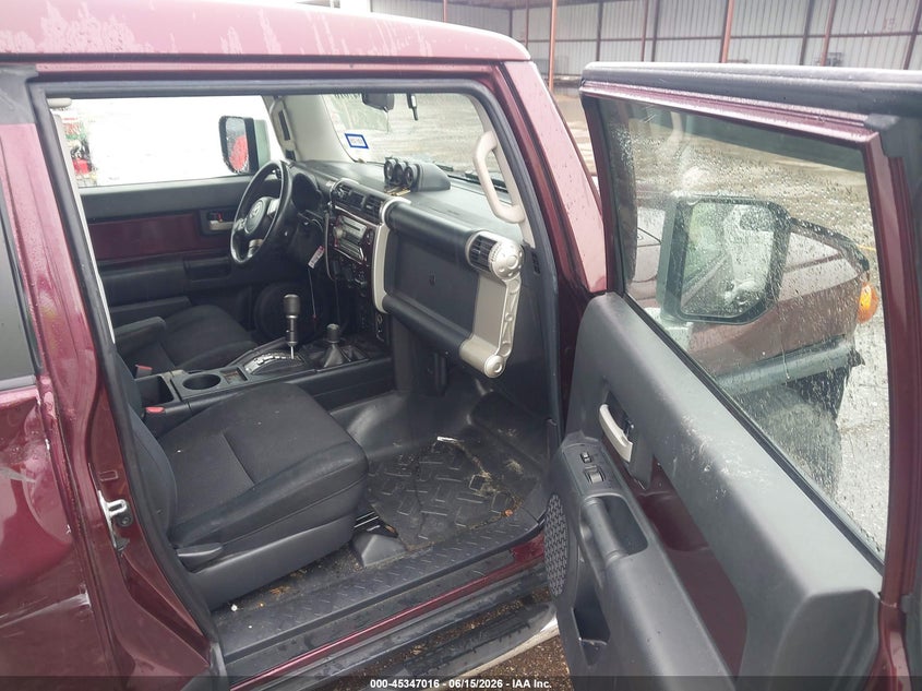 2007 Toyota Fj cruiser VIN JTEBU11F770073572 IAAI salvage auction — RIGHT FRONT, Original (Texas), sold $4,100 on 2026-08-01 (photo 5)