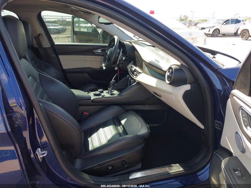 2018 Alfa romeo Giulia VIN ZARFAECN8J7577448 IAAI salvage auction — LEFT FRONT, Original (Texas), sold $7,600 on 2026-08-25 (photo 5)