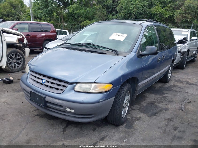 1996 Plymouth Voyager VIN 2P4GP44R9TR839774 IAAI salvage auction — NORMAL WEAR, Clear (North Carolina), sold $200 on 2026-07-16 (photo 2)