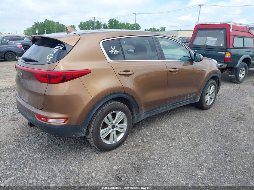 2017 Kia Sportage VIN KNDPMCAC4H7230284 IAAI salvage auction — NORMAL WEAR, Clear (New York), sold $1,200 on 2026-07-08 (photo 4)