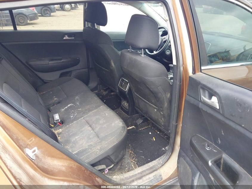 2017 Kia Sportage VIN KNDPMCAC4H7230284 IAAI salvage auction — NORMAL WEAR, Clear (New York), sold $1,200 on 2026-07-08 (photo 8)